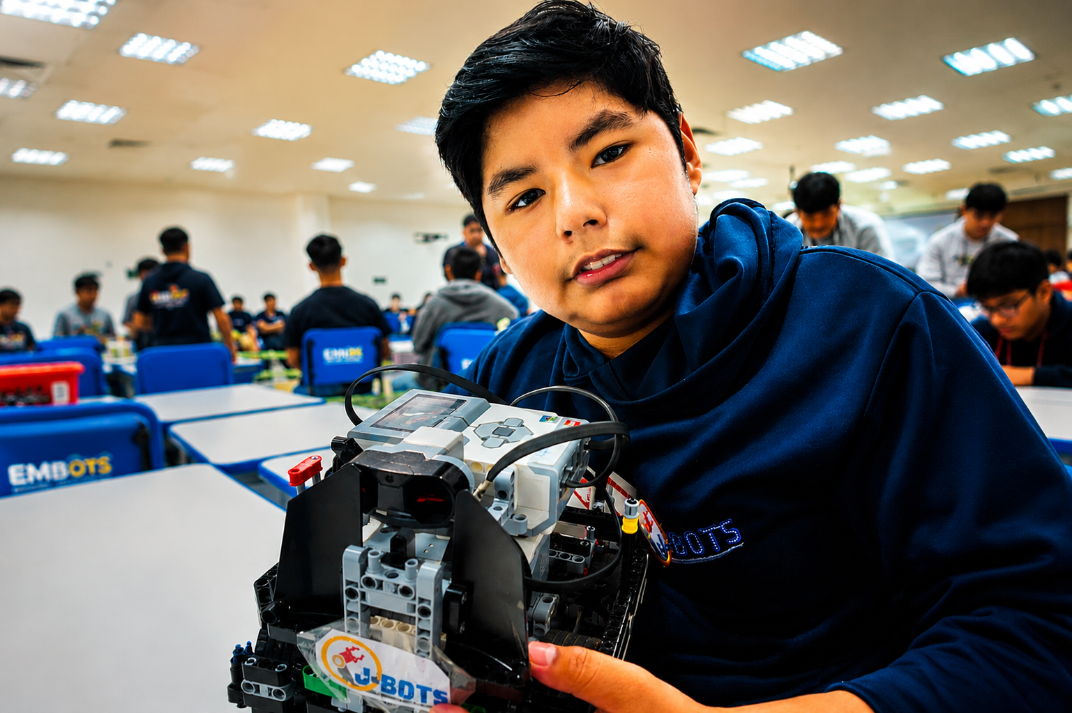 joel-arana-lider-munndial-robotica