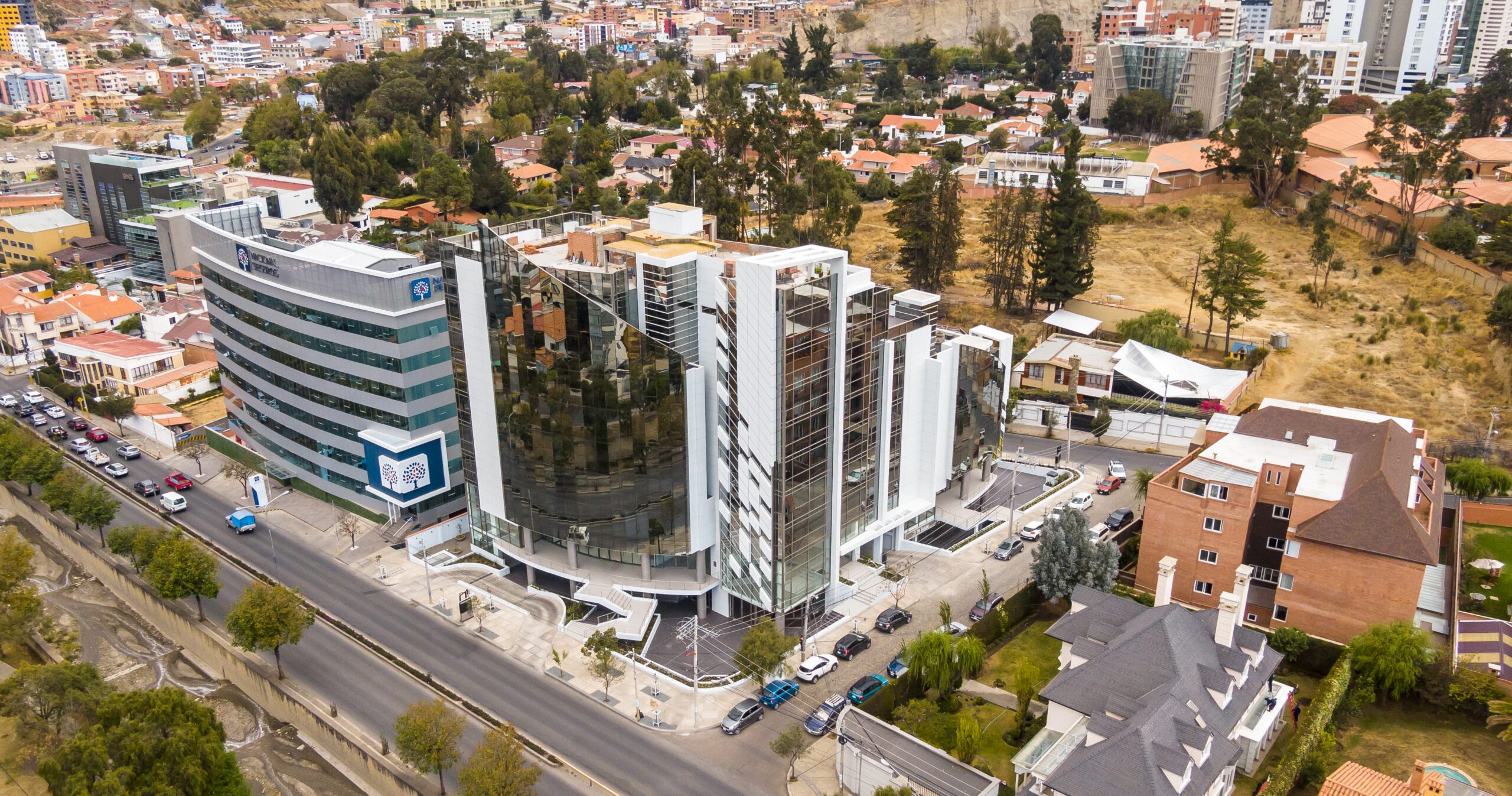 https://emprendimientosbolivia.com/bago-50-anos-trascendiendo-por-bolivia-medio-siglo-de-industria-innovacion-talento-y-compromiso-con-el-bienestar-de-las-y-los-bolivianos/
